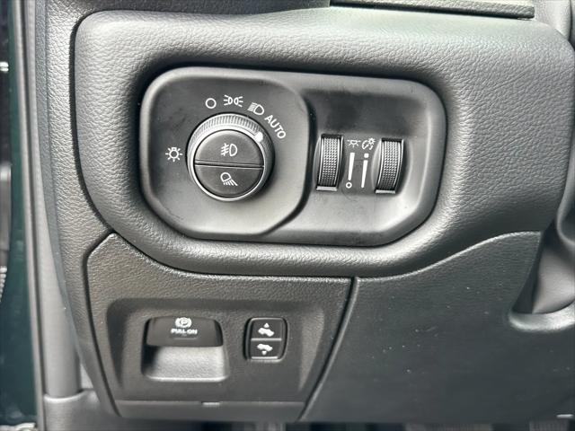 2026 Ram 1500 Big Horn Crew Cab 4x4 57 Box