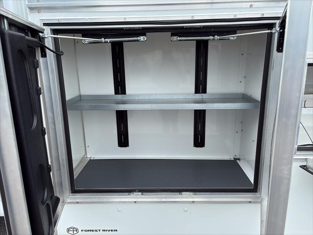 2026 Chevrolet Express Cutaway 4500 Van