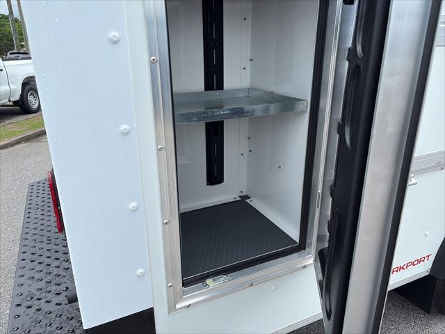 2026 Chevrolet Express Cutaway 4500 Van