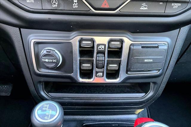 2022 Jeep Wrangler Unlimited Sahara Altitude 4x4