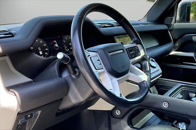 2024 Land Rover Defender 110 P300
