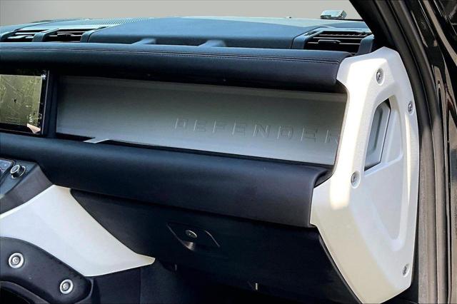 2024 Land Rover Defender 110 P300