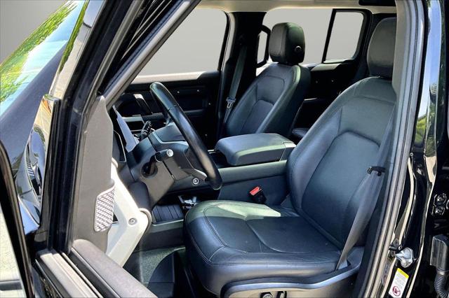 2024 Land Rover Defender 110 P300