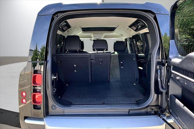 2024 Land Rover Defender 110 P300