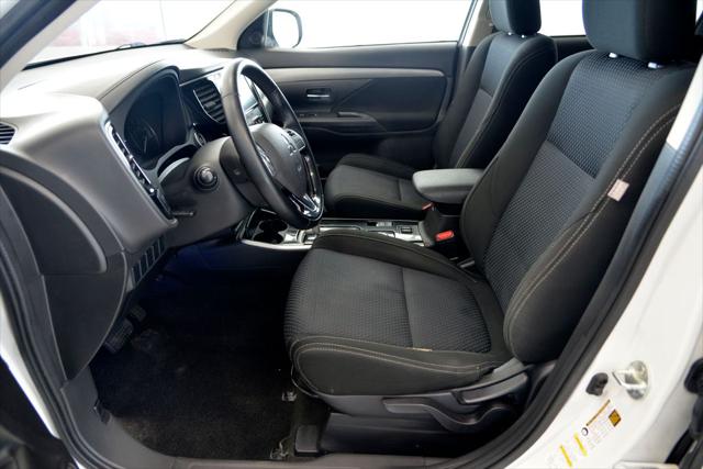2017 Mitsubishi Outlander SE