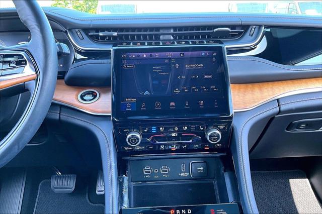 2025 Jeep Grand Cherokee L Summit Reserve 4x4