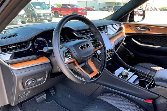 2025 Jeep Grand Cherokee L Summit Reserve 4x4