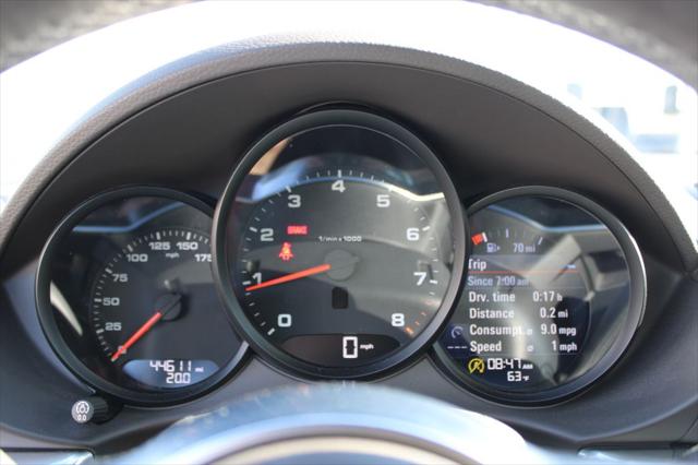 2018 Porsche 718 Cayman Base