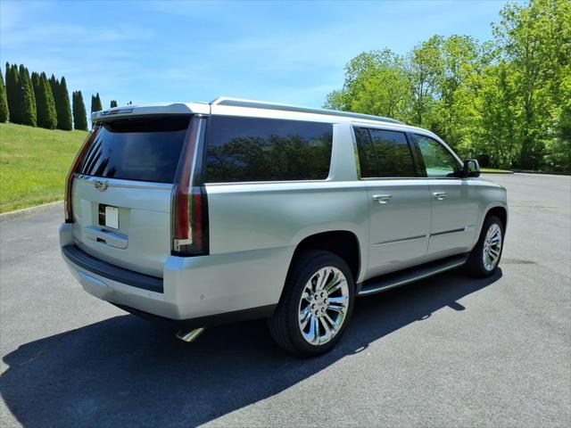 2018 Cadillac Escalade ESV Luxury