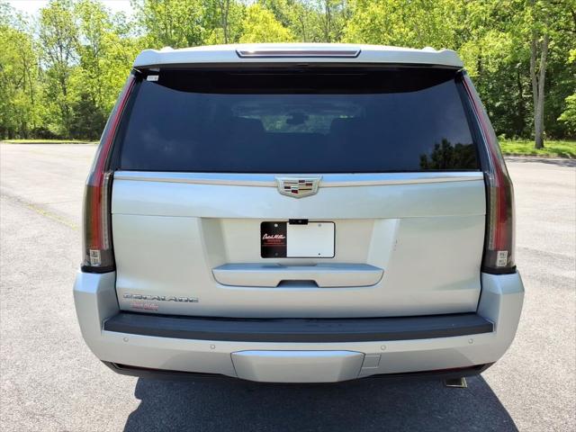 2018 Cadillac Escalade ESV Luxury