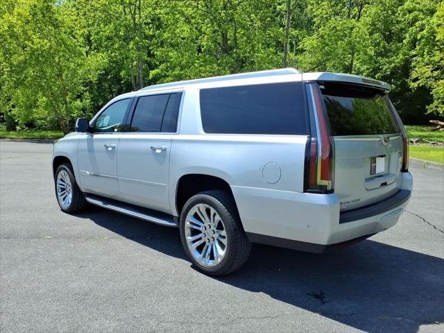 2018 Cadillac Escalade ESV Luxury