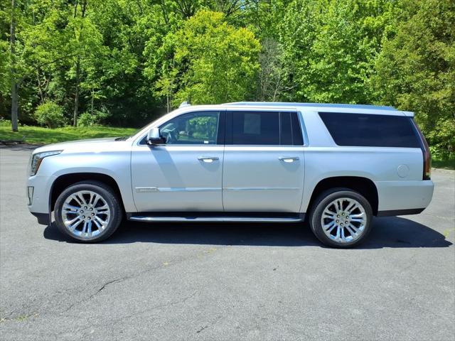 2018 Cadillac Escalade ESV Luxury