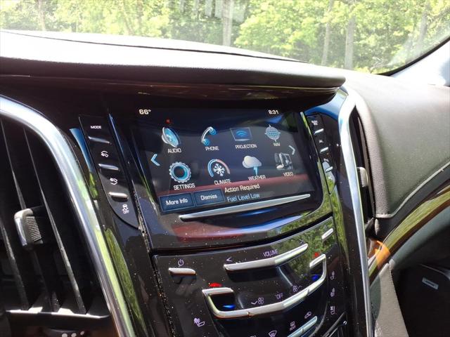 2018 Cadillac Escalade ESV Luxury
