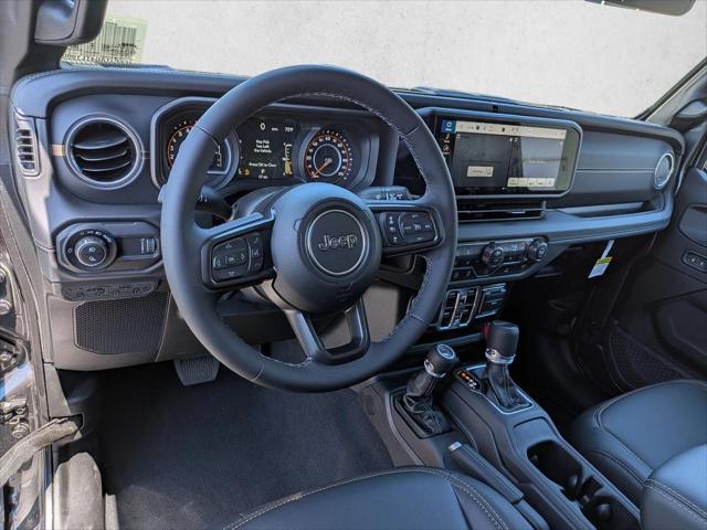 2026 Jeep Gladiator GLADIATOR SAHARA 4X4