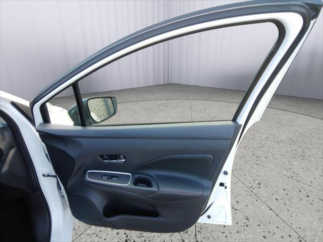 2020 Nissan Versa SR Xtronic CVT