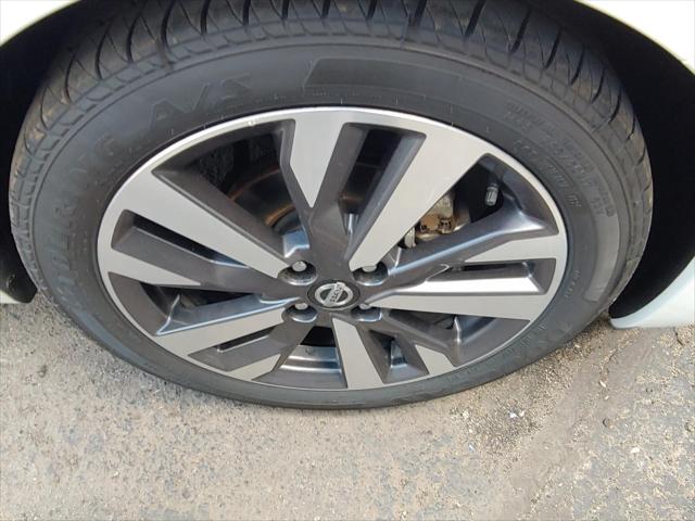 2020 Nissan Versa SR Xtronic CVT