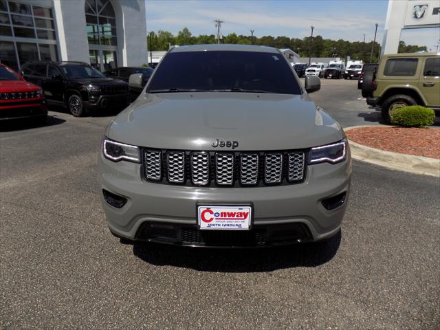 2022 Jeep Grand Cherokee Laredo X 4x4