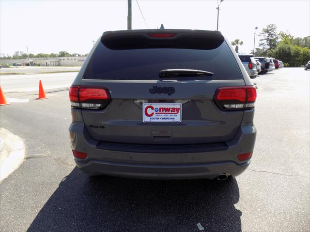 2022 Jeep Grand Cherokee Laredo X 4x4