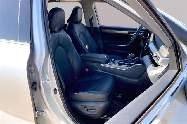 Used 2025 Toyota Highlander Limited For Sale in Lubbock, TX
