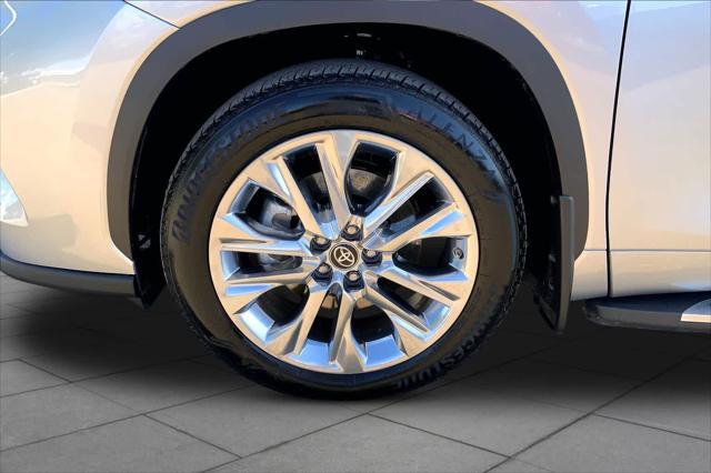 Used 2025 Toyota Highlander Limited For Sale in Lubbock, TX