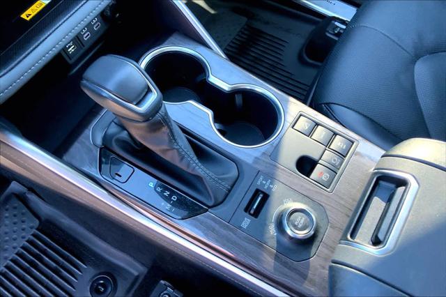 Used 2025 Toyota Highlander Limited For Sale in Lubbock, TX