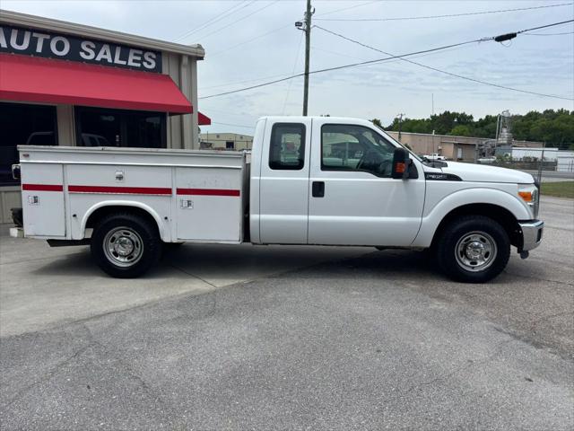 2016 Ford F-350 XL Pickup 4D 8 ft