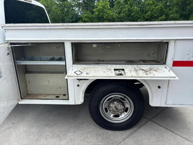 2016 Ford F-350 XL Pickup 4D 8 ft