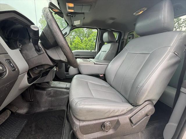 2016 Ford F-350 XL Pickup 4D 8 ft