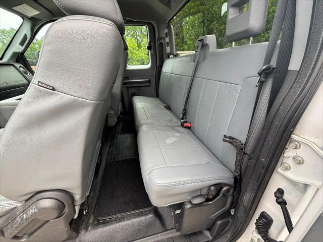 2016 Ford F-350 XL Pickup 4D 8 ft