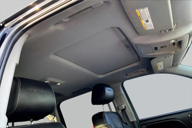 2014 GMC Sierra 1500 Denali Pickup 4D 5 3/4 ft