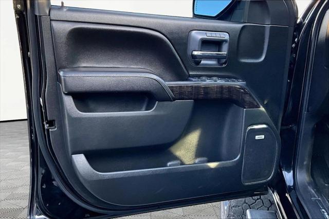2014 GMC Sierra 1500 Denali Pickup 4D 5 3/4 ft