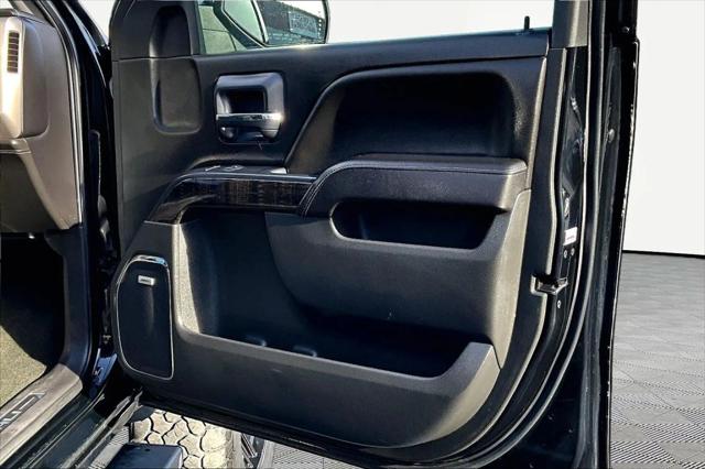 2014 GMC Sierra 1500 Denali Pickup 4D 5 3/4 ft
