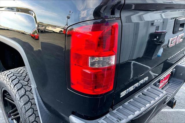 2014 GMC Sierra 1500 Denali Pickup 4D 5 3/4 ft