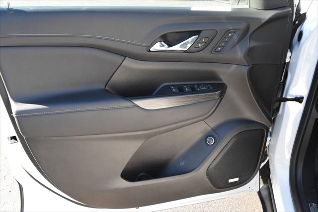 2023 GMC Acadia AWD SLT