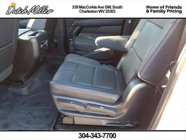 2023 Chevrolet Suburban 4WD RST