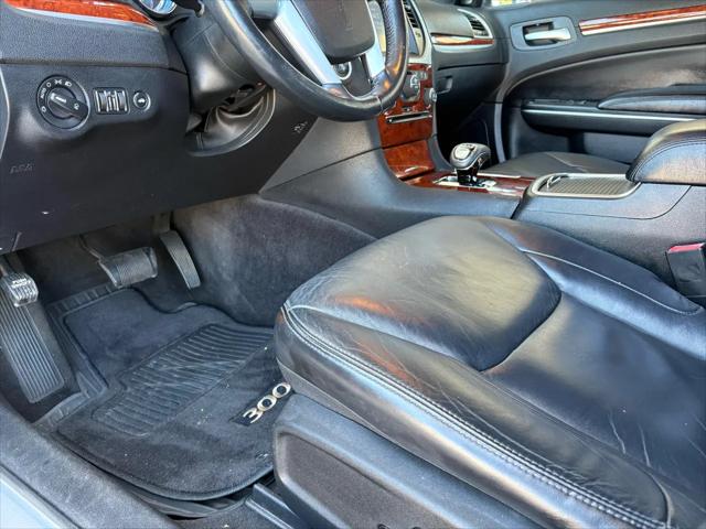 2012 Chrysler 300 Limited