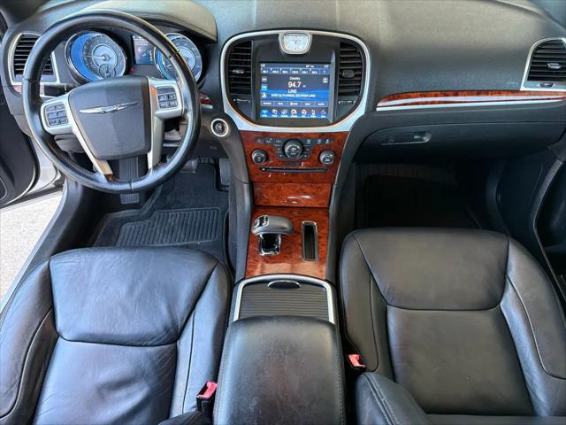 2012 Chrysler 300 Limited