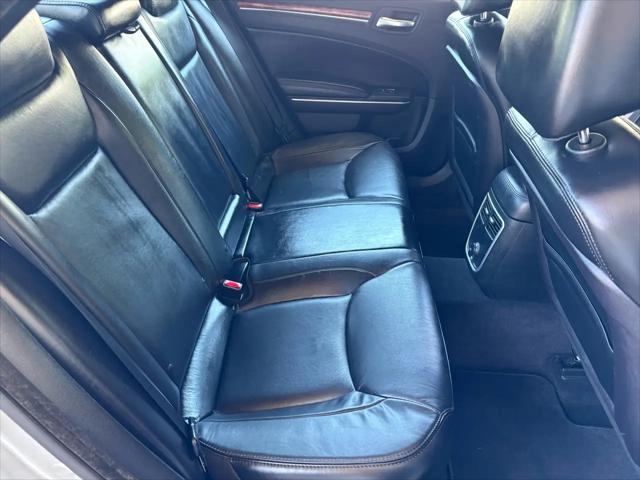 2012 Chrysler 300 Limited