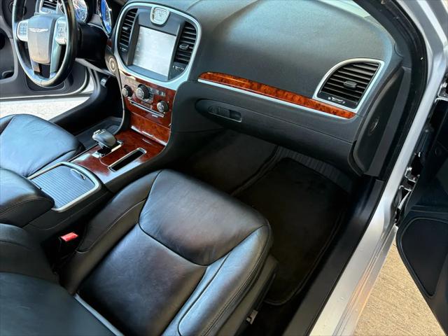 2012 Chrysler 300 Limited