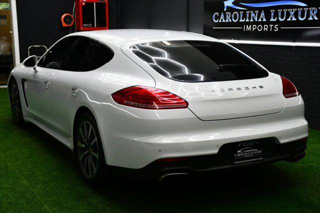 2016 Porsche Panamera 4