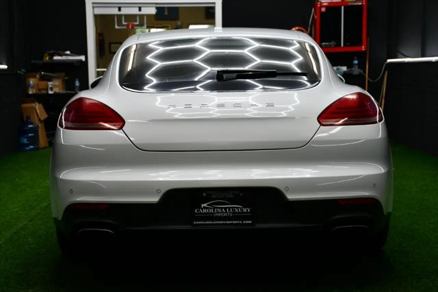 2016 Porsche Panamera 4