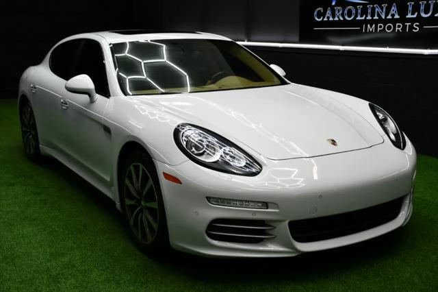 2016 Porsche Panamera 4