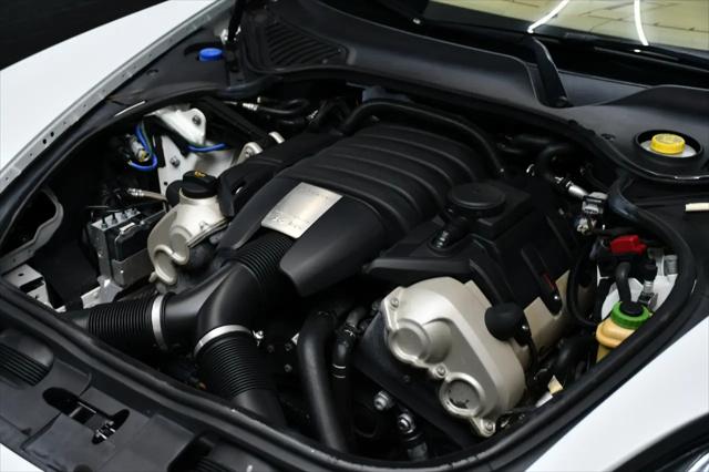 2016 Porsche Panamera 4