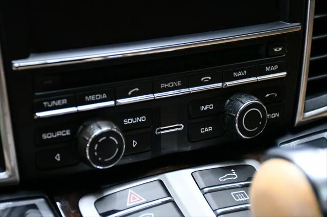 2016 Porsche Panamera 4