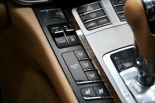 2016 Porsche Panamera 4