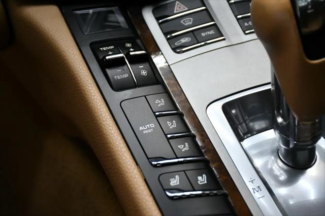 2016 Porsche Panamera 4