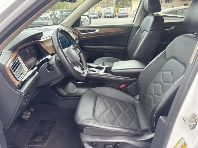2024 Volkswagen Atlas 2.0T SE