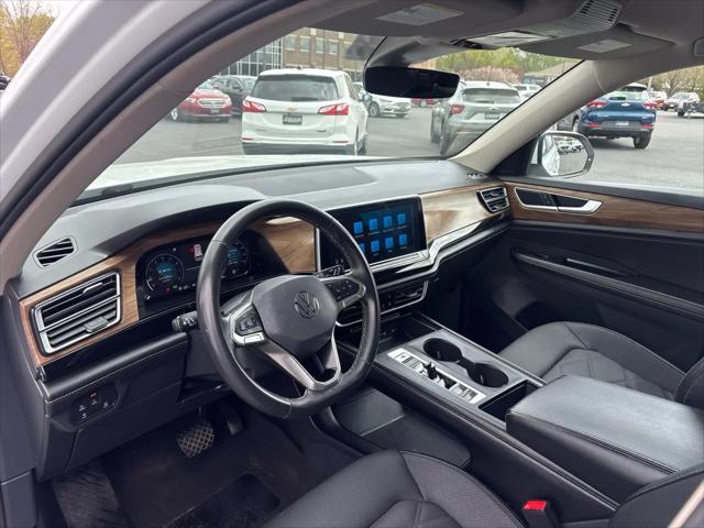 2024 Volkswagen Atlas 2.0T SE
