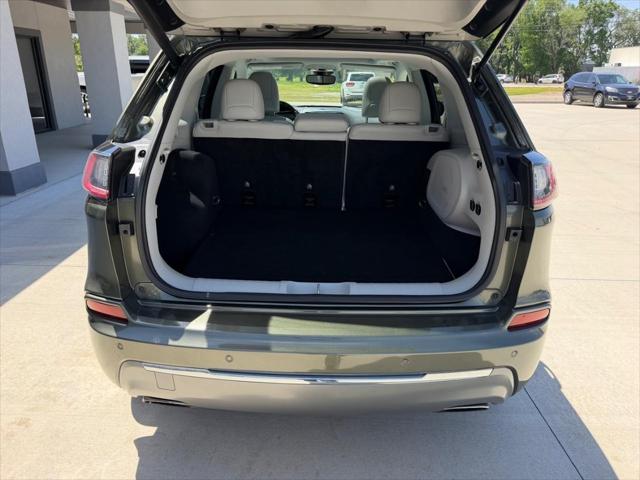 2019 Jeep Cherokee Overland 4x4