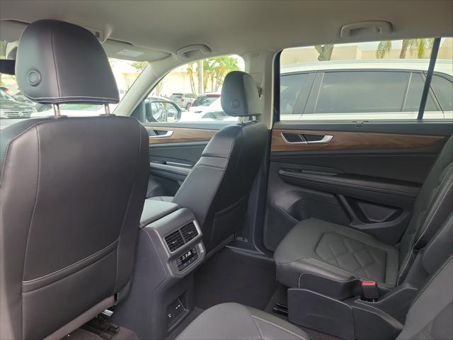 2024 Volkswagen Atlas 2.0T SE w/Technology